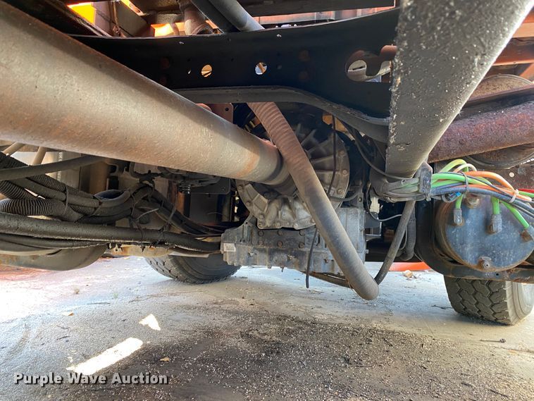 image for item DH7025 2007 International 7600  dump truck