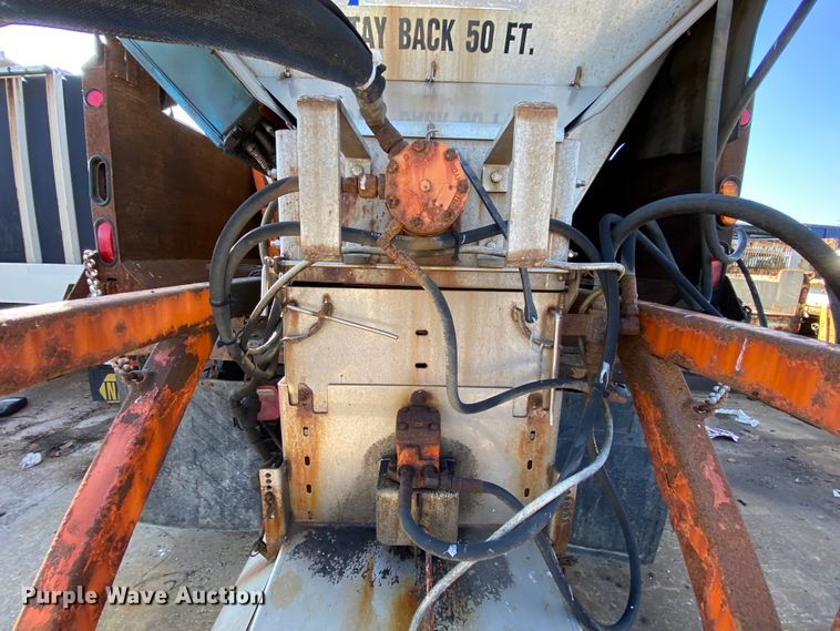 image for item DH7025 2007 International 7600  dump truck