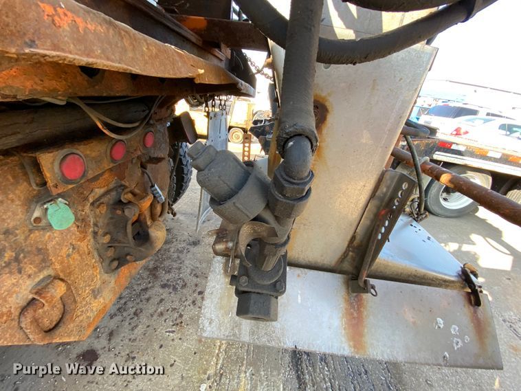 image for item DH7025 2007 International 7600  dump truck