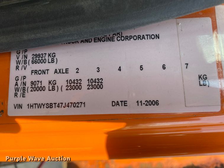 image for item DH7025 2007 International 7600  dump truck