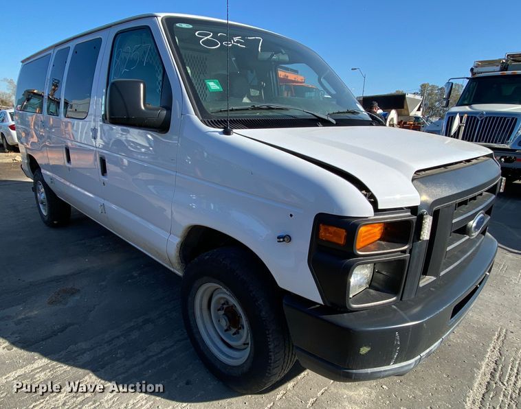 image for item DH7028 2010 Ford E350  van