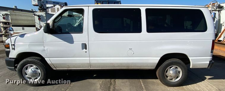 image for item DH7028 2010 Ford E350  van