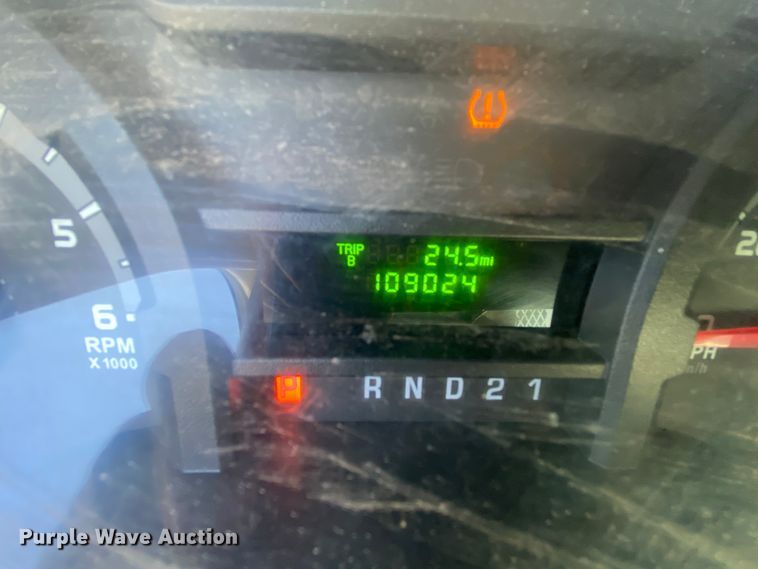 image for item DH7028 2010 Ford E350  van