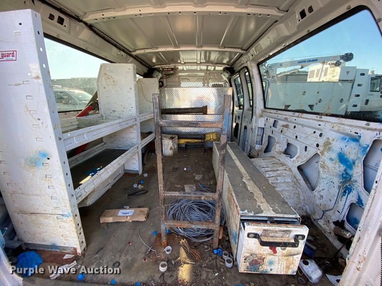 image for item DH7028 2010 Ford E350  van