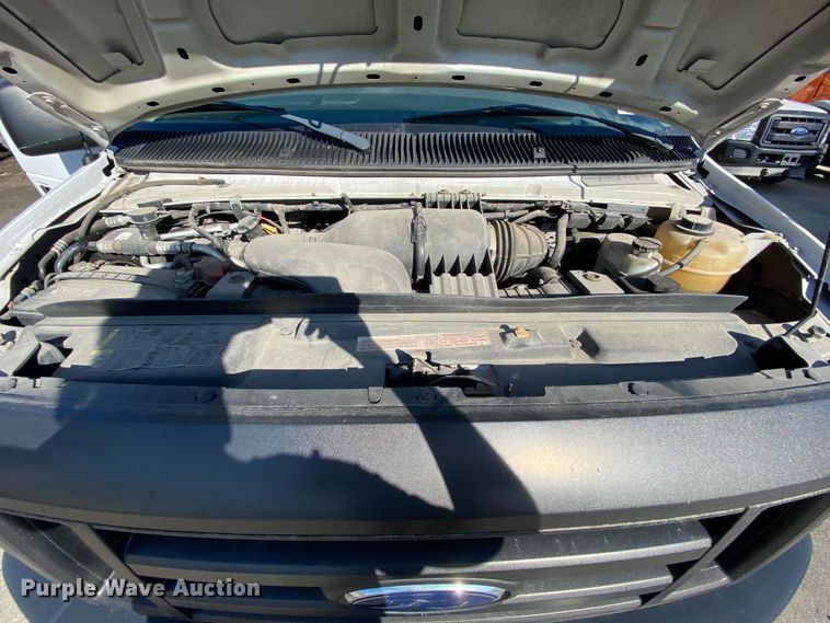 image for item DH7028 2010 Ford E350  van