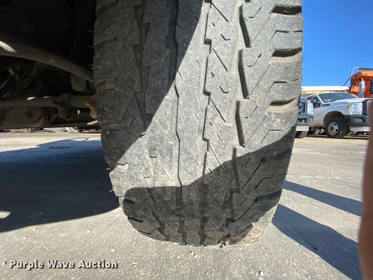 image for item DH7028 2010 Ford E350  van