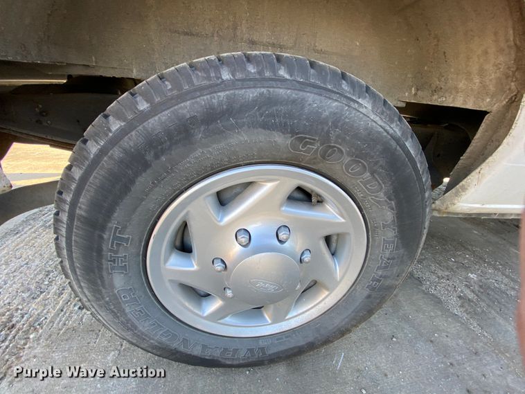 image for item DH7028 2010 Ford E350  van