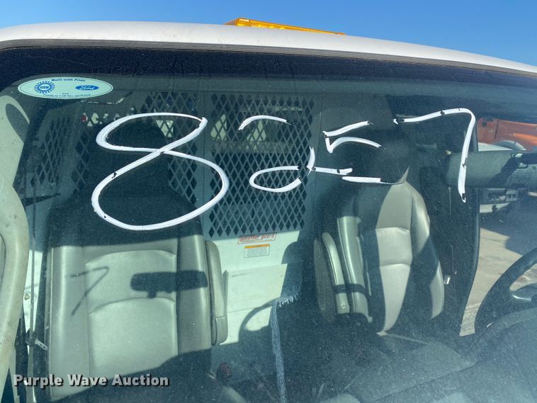 image for item DH7028 2010 Ford E350  van
