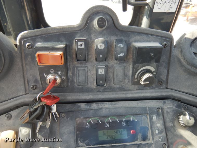 image for item DH7031 2009 John Deere 710J  backhoe