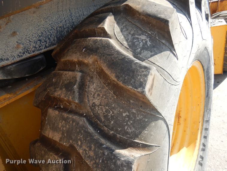 image for item DH7031 2009 John Deere 710J  backhoe