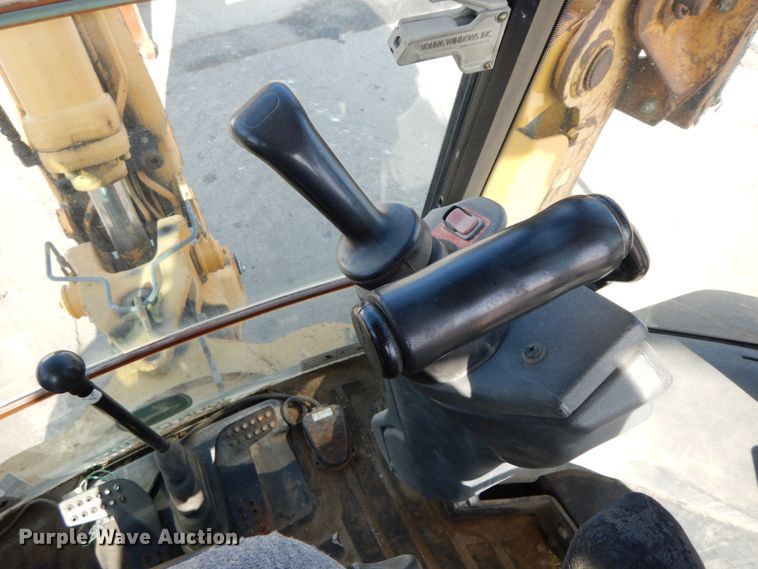 image for item DH7032 2007 John Deere 710G  backhoe