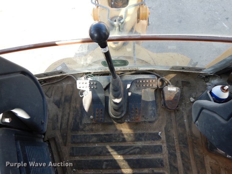 image for item DH7032 2007 John Deere 710G  backhoe