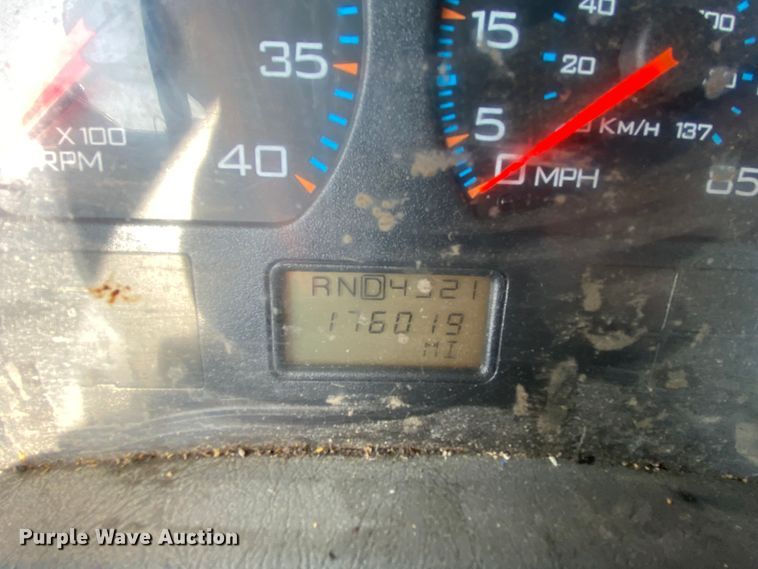 image for item DH7034 2007 International 7600  refuse truck