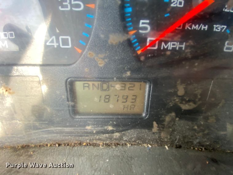 image for item DH7034 2007 International 7600  refuse truck