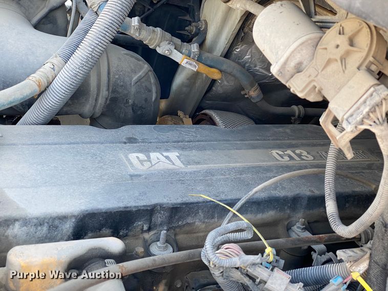 image for item DH7034 2007 International 7600  refuse truck