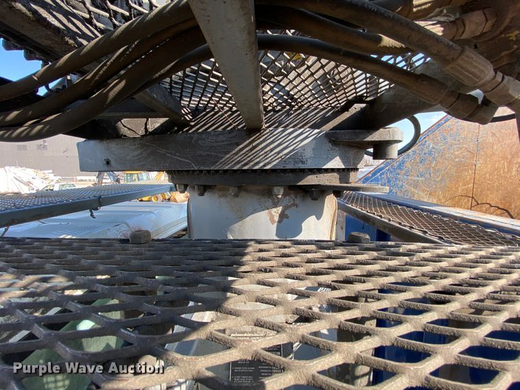 image for item DH7034 2007 International 7600  refuse truck