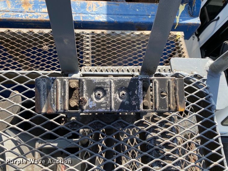 image for item DH7034 2007 International 7600  refuse truck