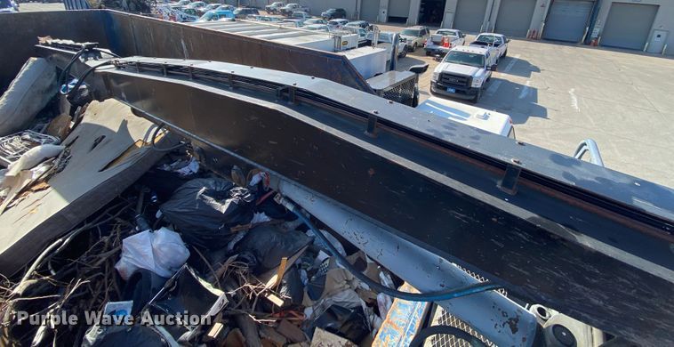 image for item DH7034 2007 International 7600  refuse truck