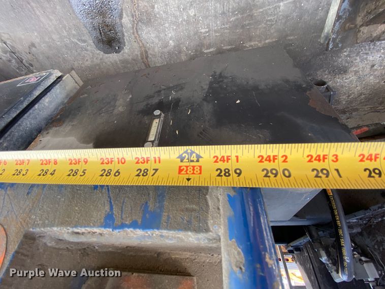 image for item DH7034 2007 International 7600  refuse truck