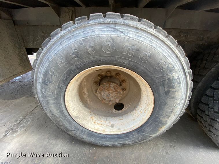 image for item DH7034 2007 International 7600  refuse truck