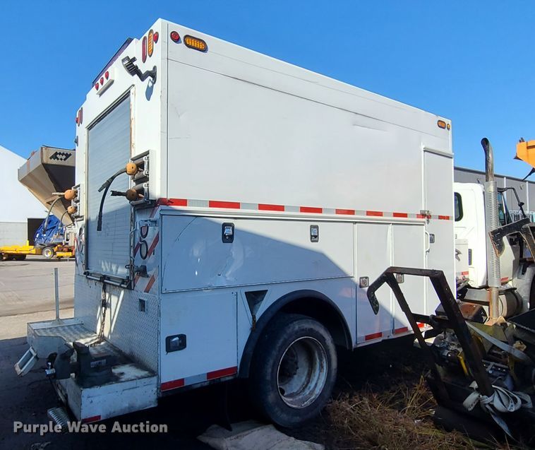 image for item DH7035 2014 International DuraStar  utility bed