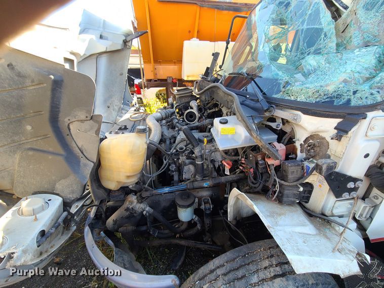 image for item DH7035 2014 International DuraStar  utility bed