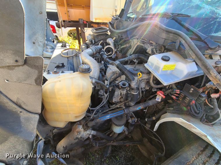 image for item DH7035 2014 International DuraStar  utility bed