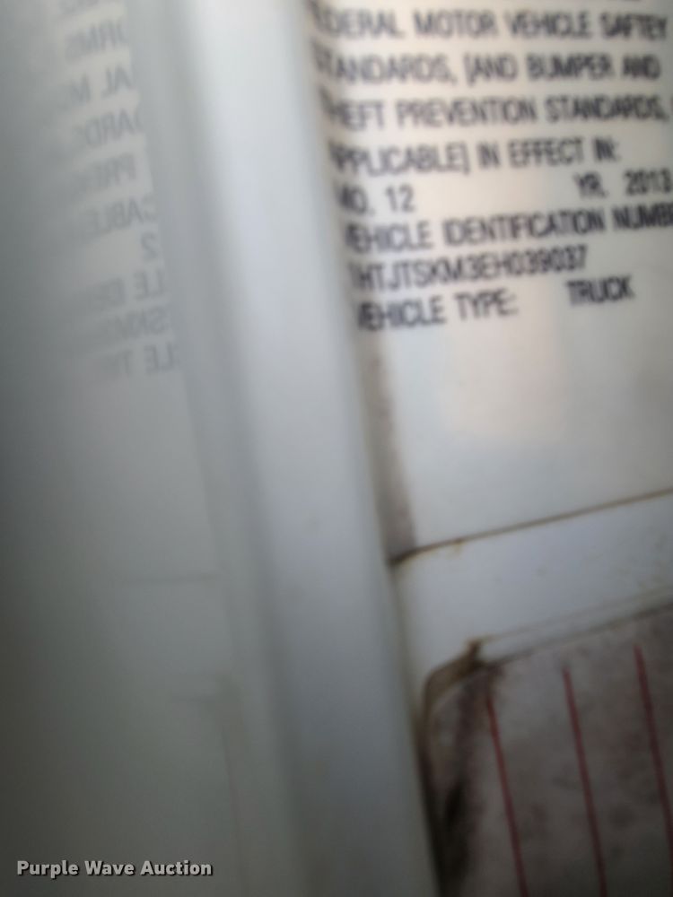 image for item DH7035 2014 International DuraStar  utility bed