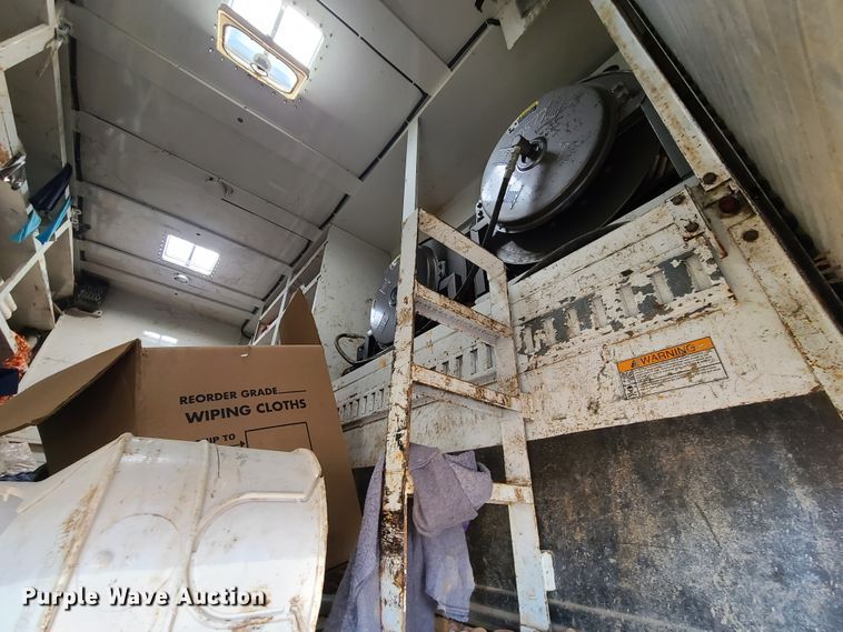 image for item DH7035 2014 International DuraStar  utility bed