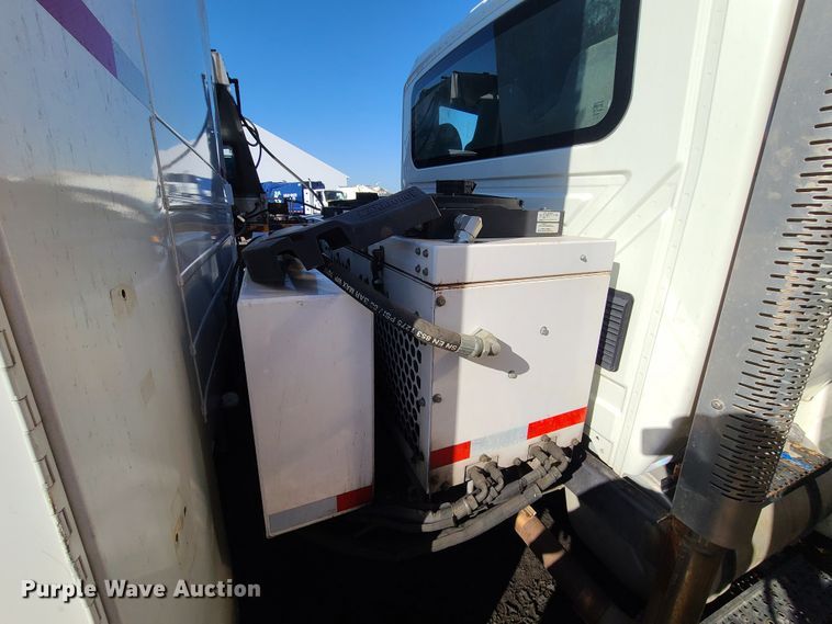 image for item DH7035 2014 International DuraStar  utility bed