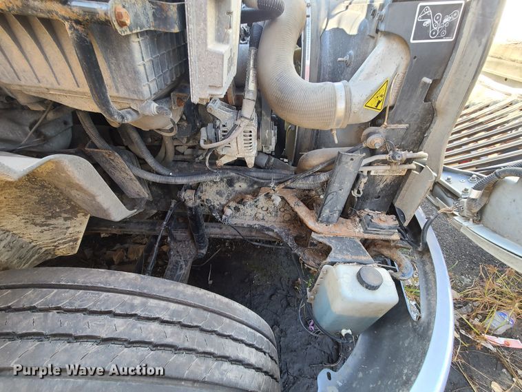 image for item DH7035 2014 International DuraStar  utility bed