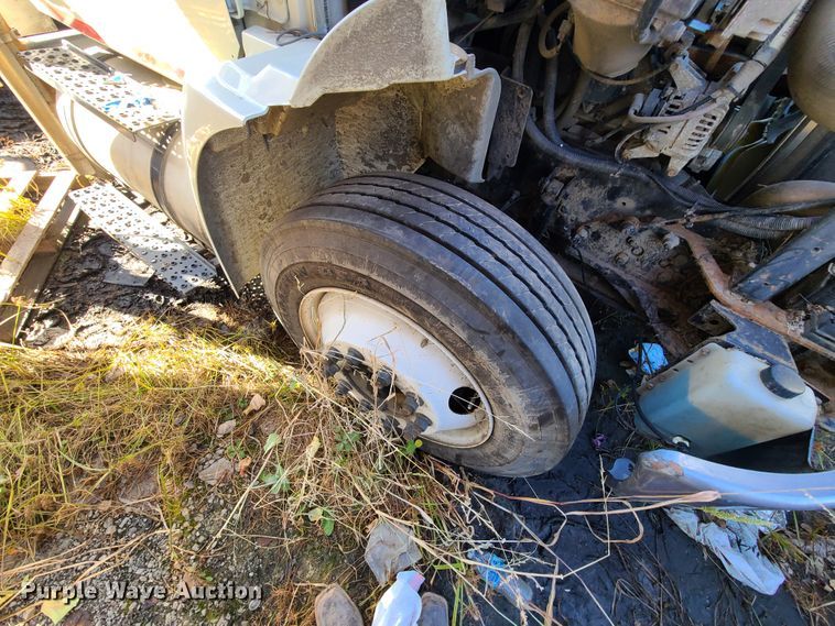 image for item DH7035 2014 International DuraStar  utility bed