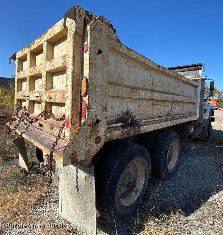 image for item DH7038 2012 International 7500  dump truck