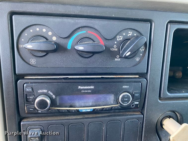 image for item DH7038 2012 International 7500  dump truck