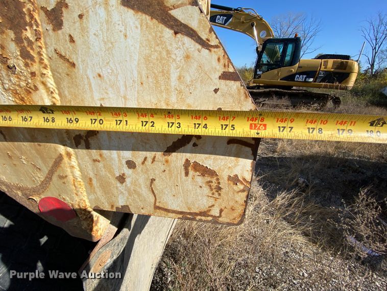 image for item DH7038 2012 International 7500  dump truck