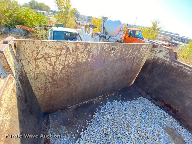 image for item DH7038 2012 International 7500  dump truck