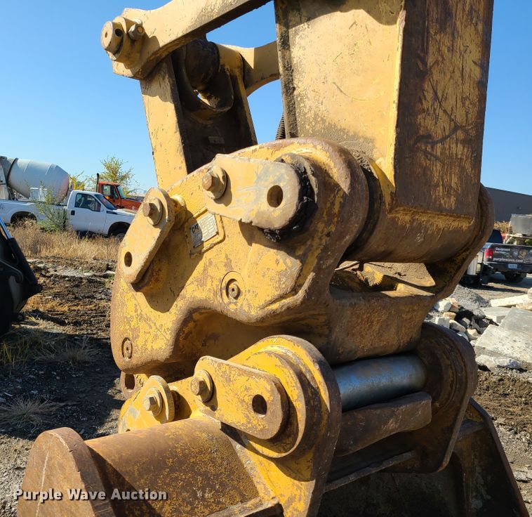 image for item DH7039 2008 Caterpillar 324D  excavator