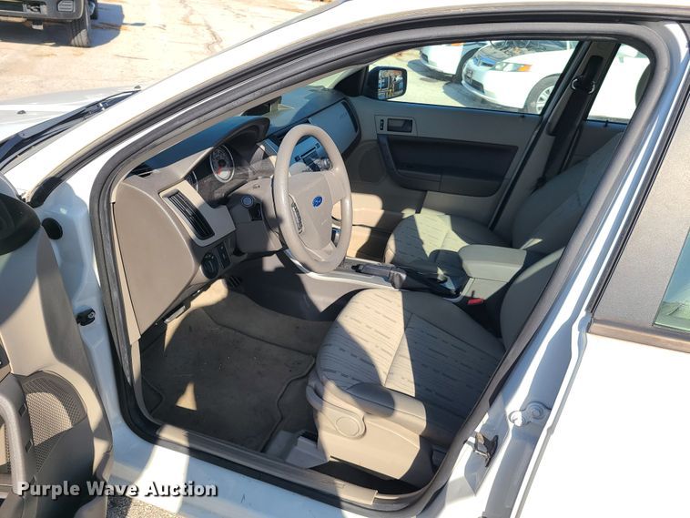 image for item DH7043 2011 Ford Focus