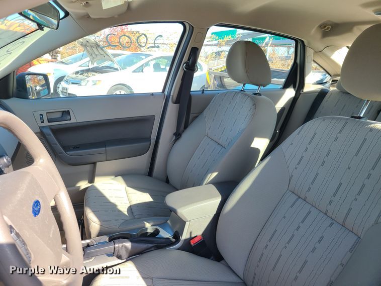 image for item DH7043 2011 Ford Focus