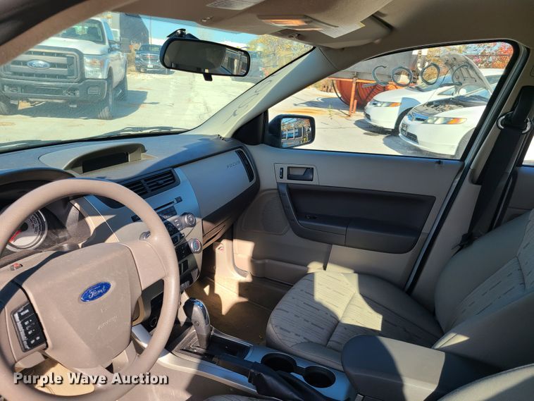 image for item DH7043 2011 Ford Focus