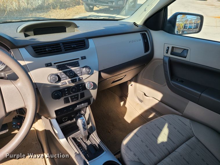 image for item DH7043 2011 Ford Focus
