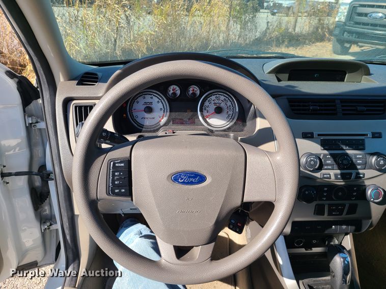 image for item DH7043 2011 Ford Focus