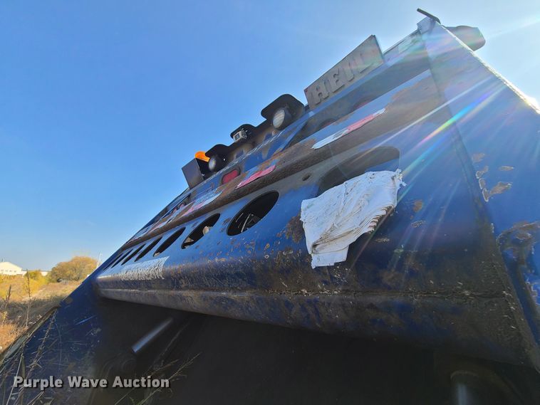 image for item DH7053 2006 Freightliner Condor  refuse truck