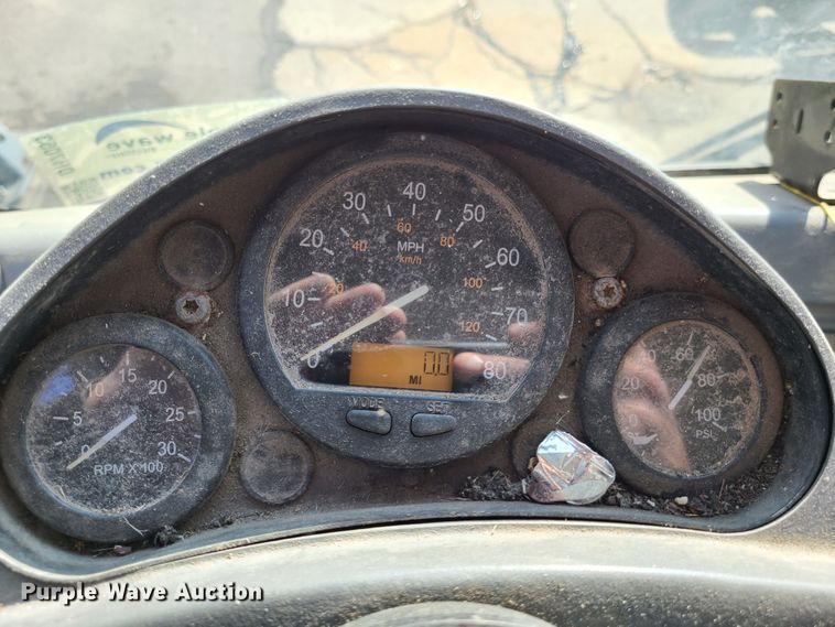 image for item DH7053 2006 Freightliner Condor  refuse truck