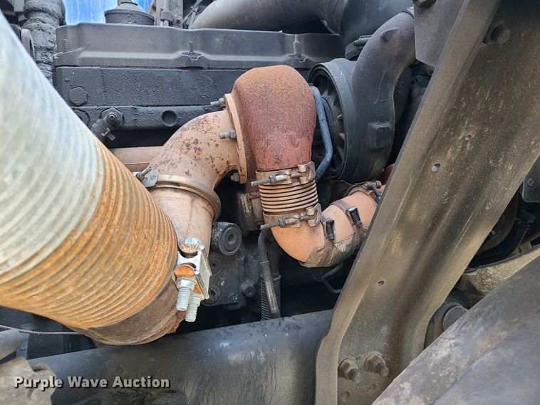 image for item DH7053 2006 Freightliner Condor  refuse truck