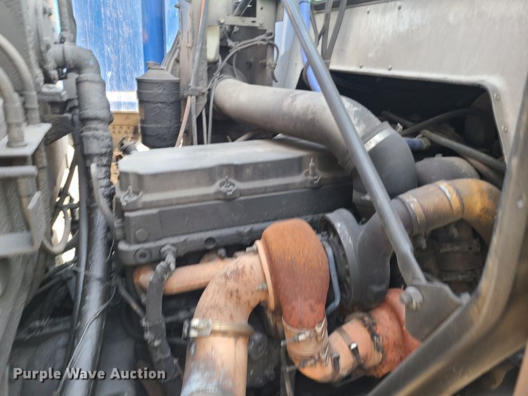 image for item DH7053 2006 Freightliner Condor  refuse truck