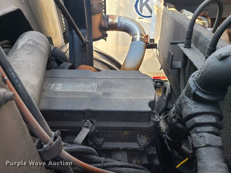 image for item DH7053 2006 Freightliner Condor  refuse truck