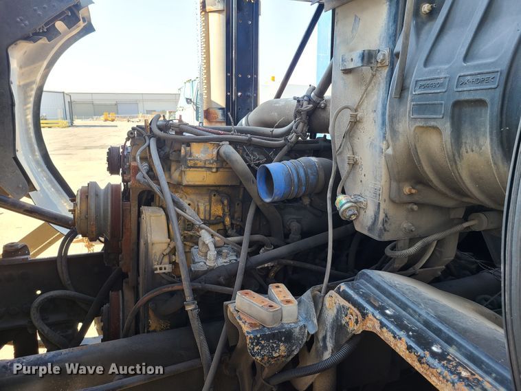 image for item DH7054 2006 Freightliner Condor  refuse truck