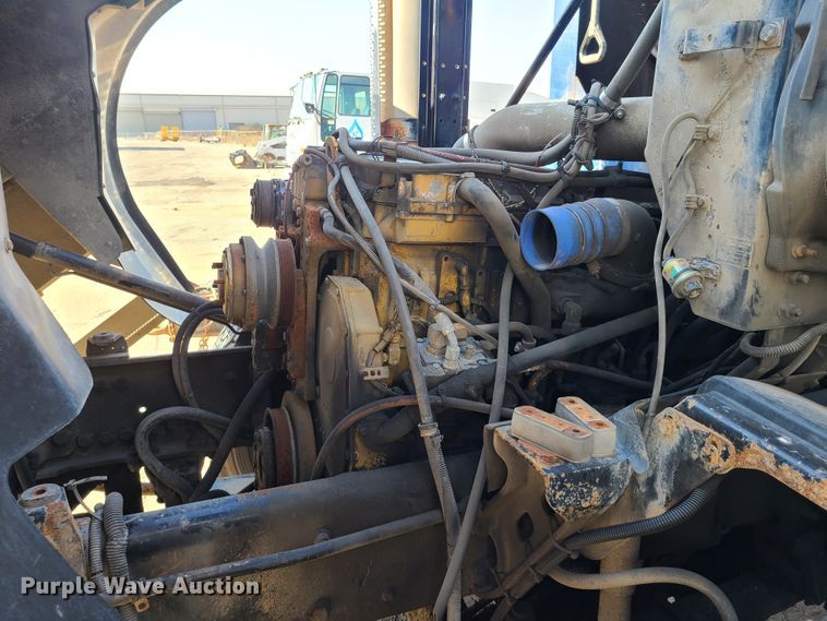 image for item DH7054 2006 Freightliner Condor  refuse truck