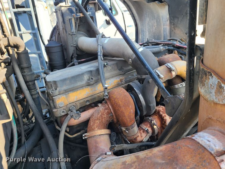 image for item DH7054 2006 Freightliner Condor  refuse truck